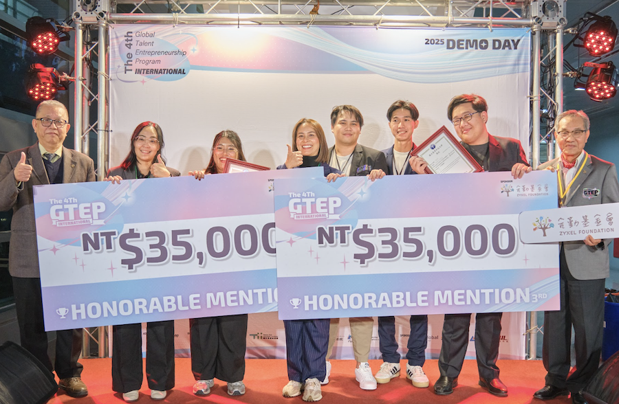 Screenshot 2025-12-19 at 12.35.41 AM